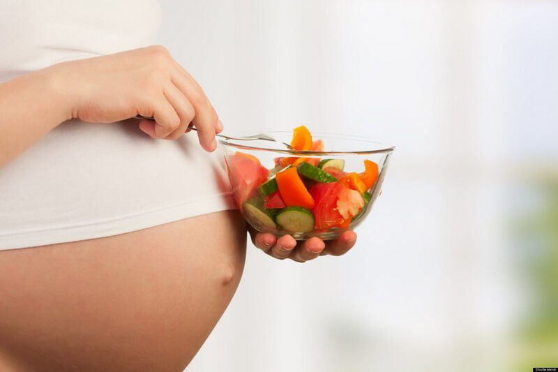 Phụ nữ mang thai không nên ăn gì